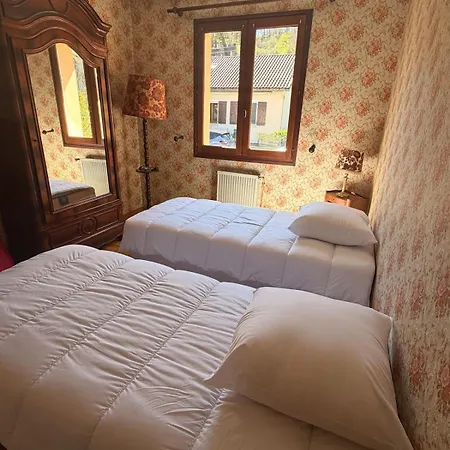 Maison Familiale Avec Jardin Et Terrasse Сasa de vacaciones